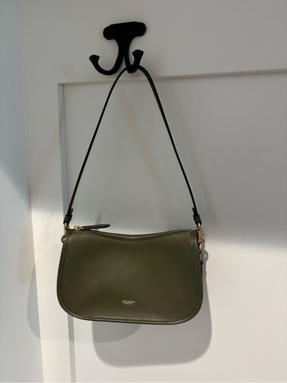 Coach Olive Green Waverly handbag and Olive Green Essential Card Holder Wallet - Picture 3 of 9